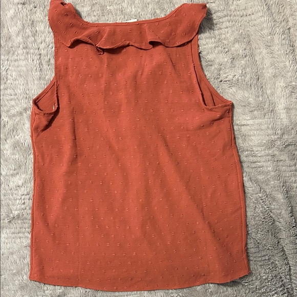 Sleeveless Ruffle Top - Picture 3 of 4